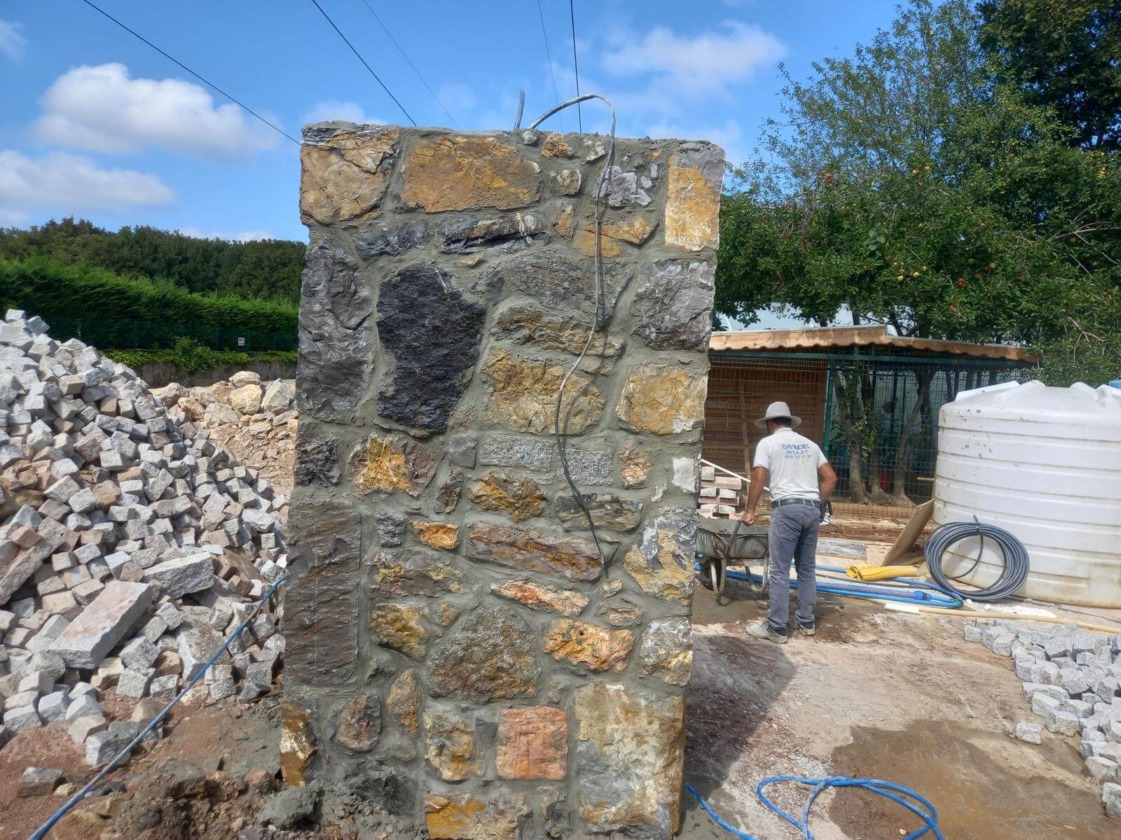 bahce-duvari-uygulama